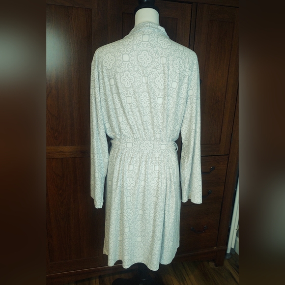 Pajama Drama Wrap Robe Sz L/XL Grey & White - Picture 2 of 9